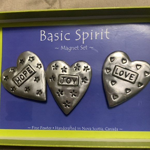 Magnets - Picture 2 of 2